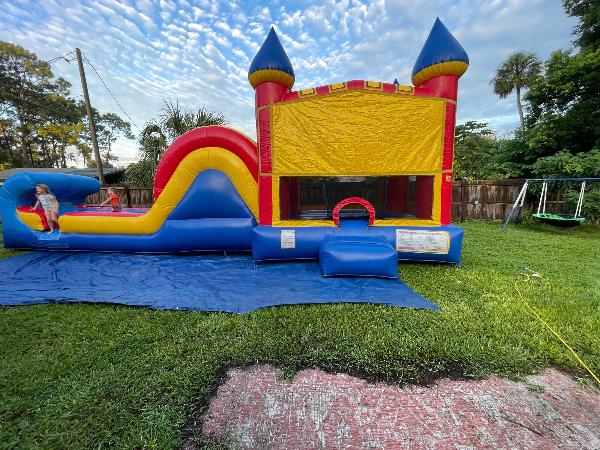 Modular castle bounce house and combo rental